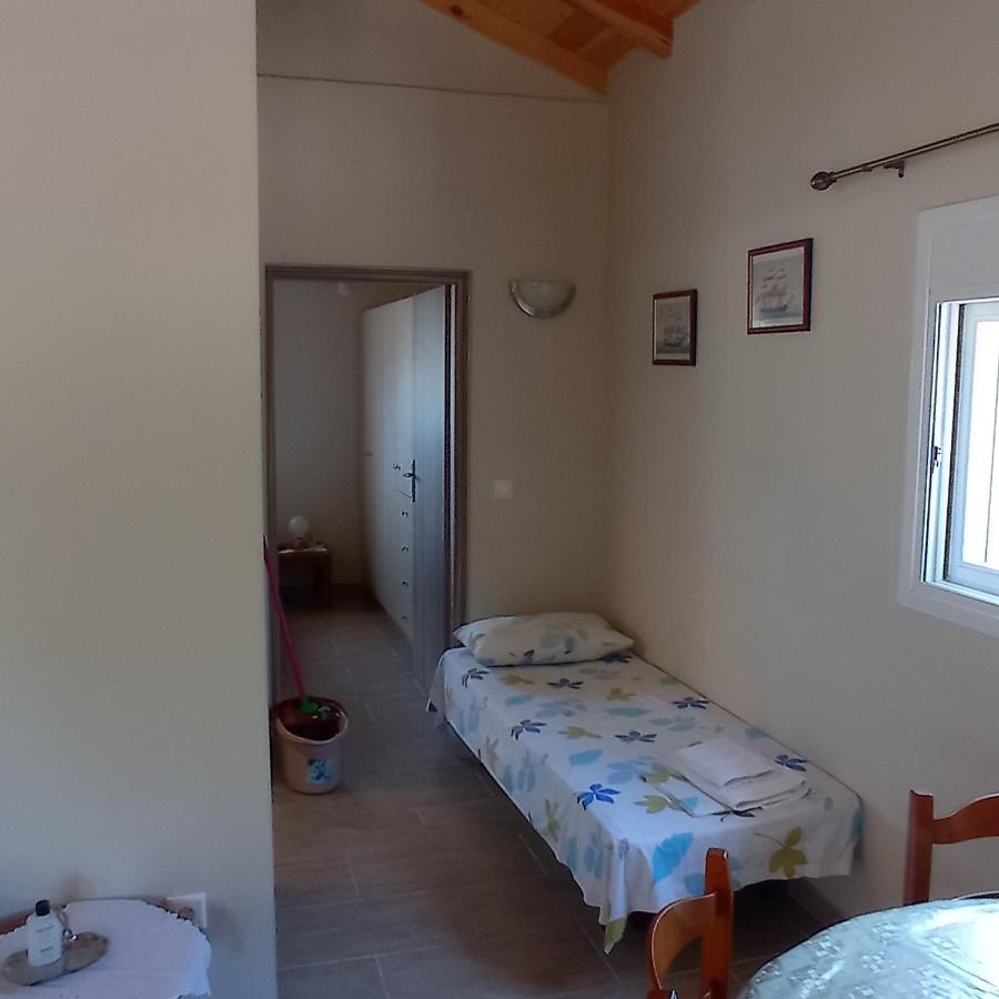 Avocado House Villa Finikounta Ngoại thất bức ảnh